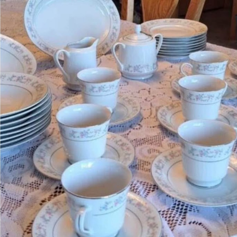 Dynasty Fine China Teacup